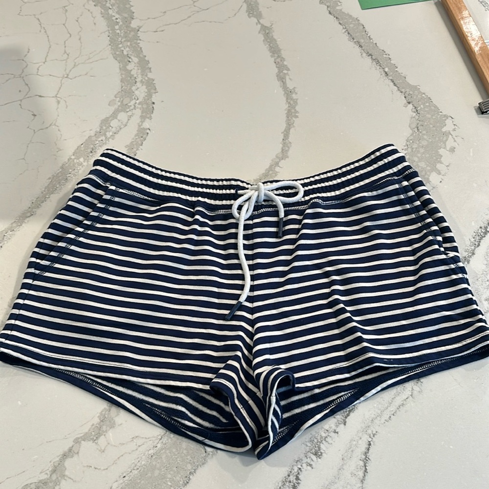 Vineyard Vines lounge drawstring shorts